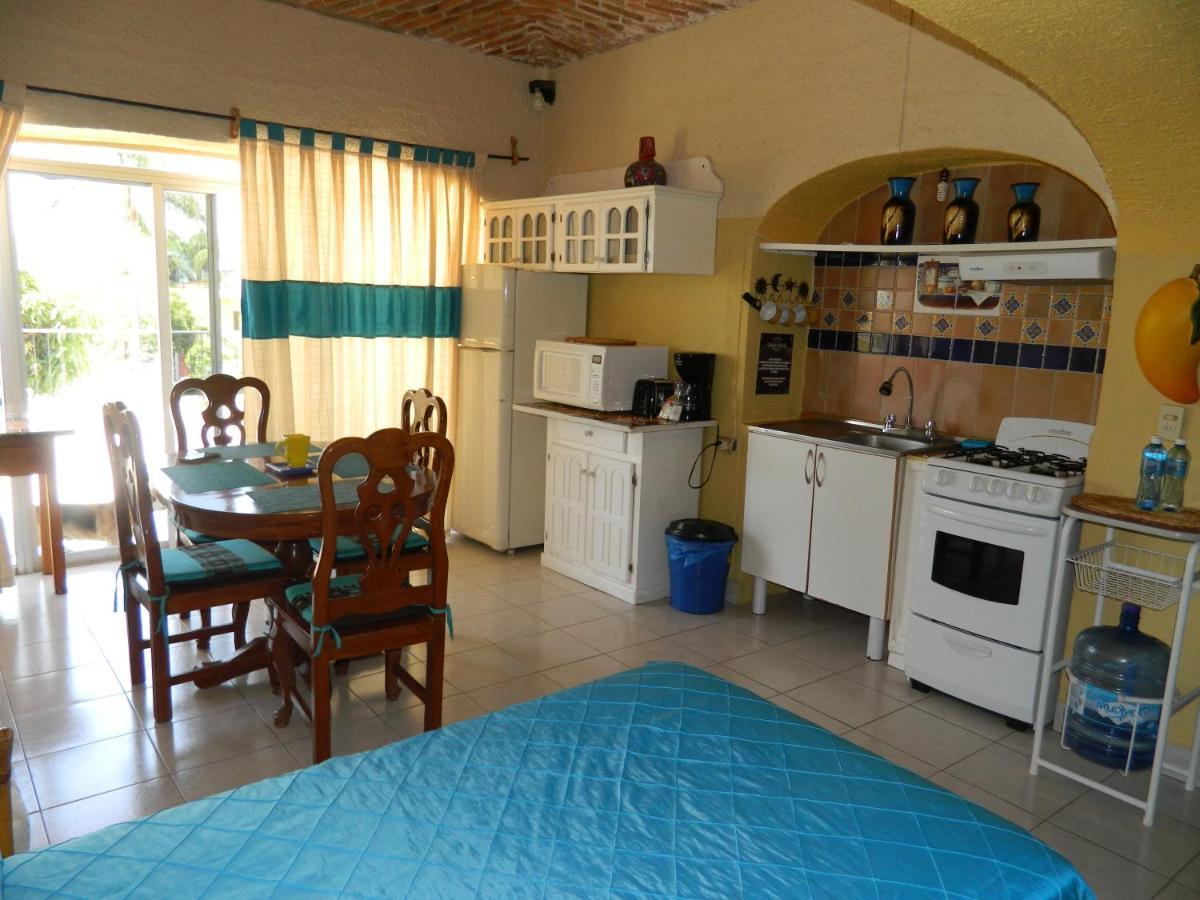 Estudio con cama extragrande